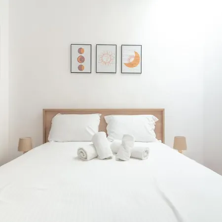 1 Bedroom Opposite Medical Center Διαμέρισμα *
